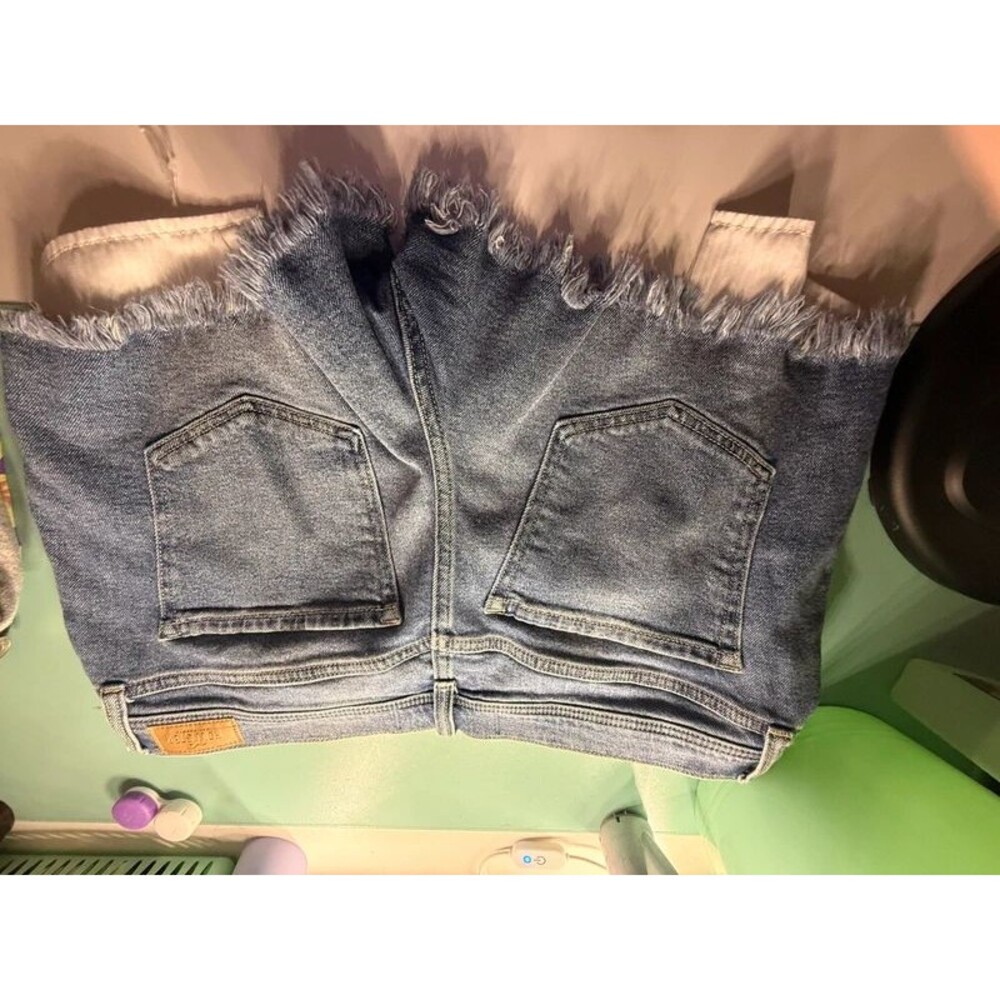 Women’s Hollister blue Jean shorts size 13